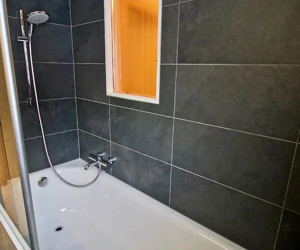 Sous Les Combles - La Biolle -