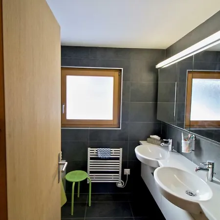 Apartment Sous Les Combles - La Biolle - *