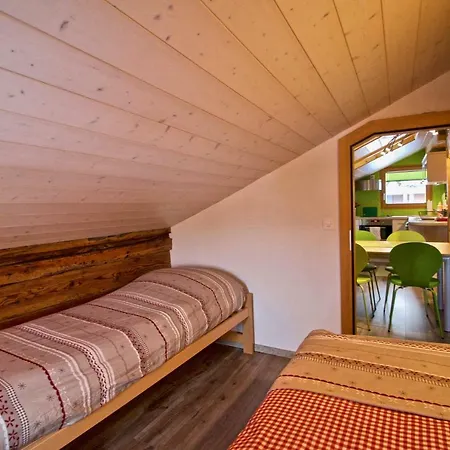 아파트 Sous Les Combles - La Biolle -